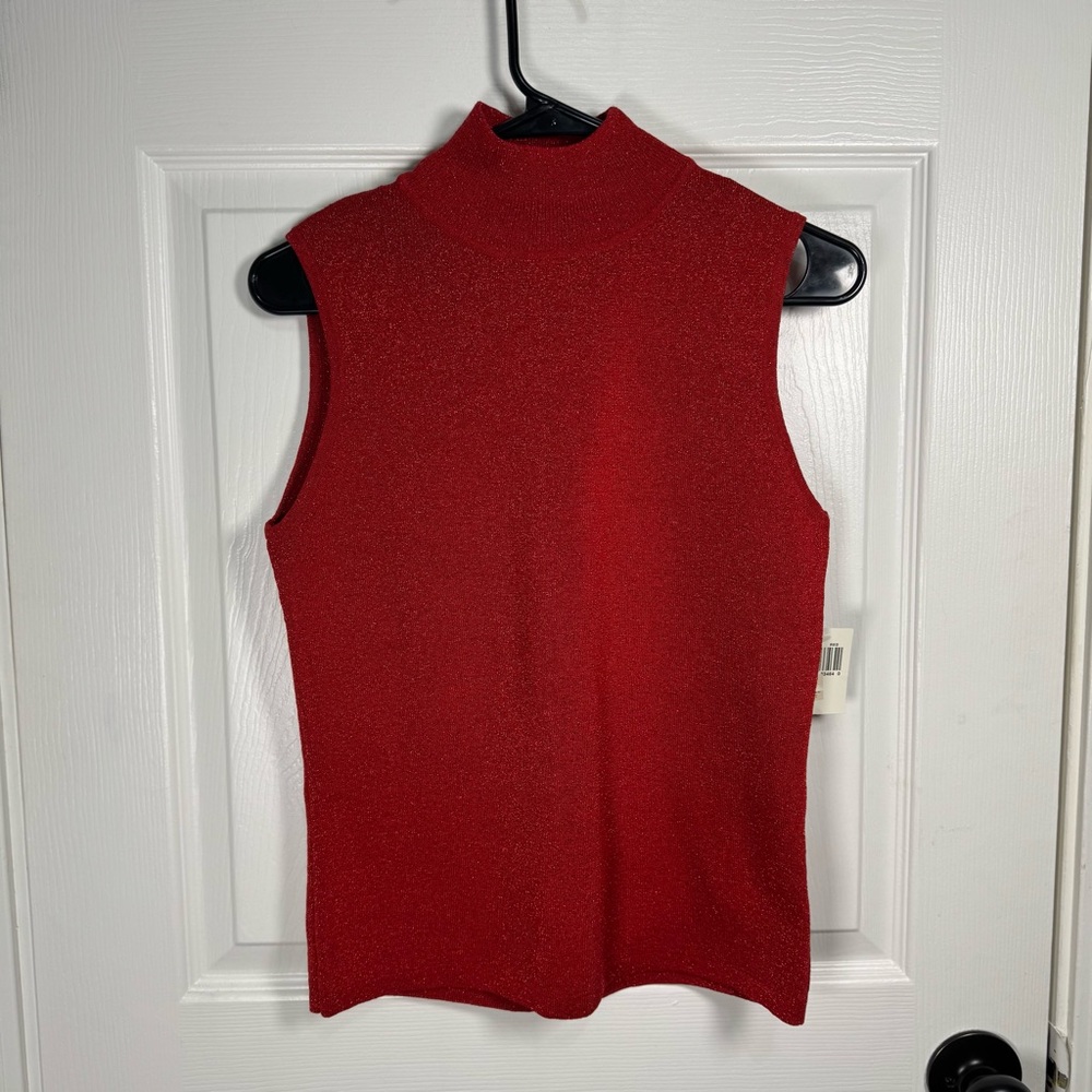 Versailles Red‎ Sparkly Women's Muscle Tee